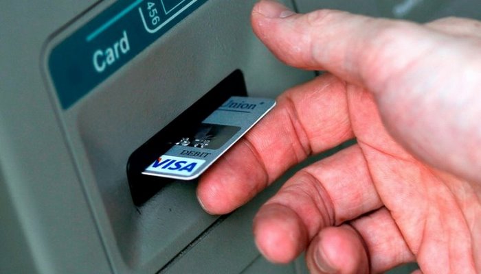 Azərbaycanda bu şəxslərin maaşı artdı