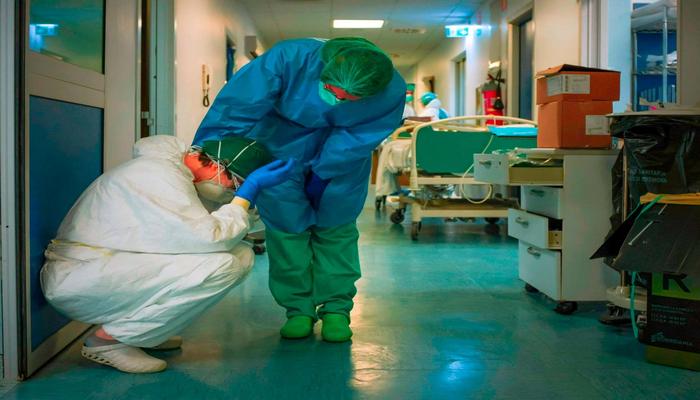 Azərbaycanda daha bir həkim koronavirusdan ölüb 