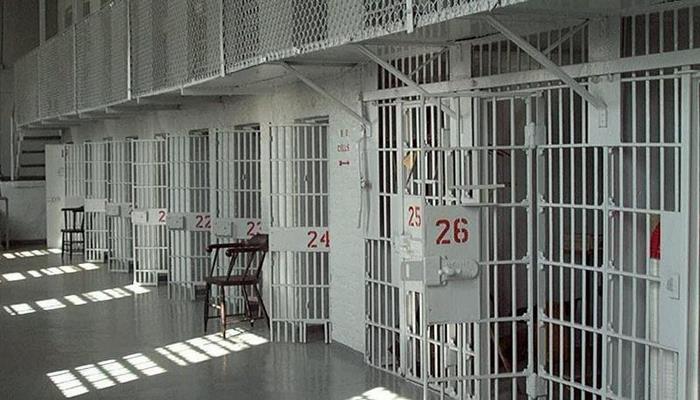 Azərbaycanda daha bir məhkum həbsdə öldü