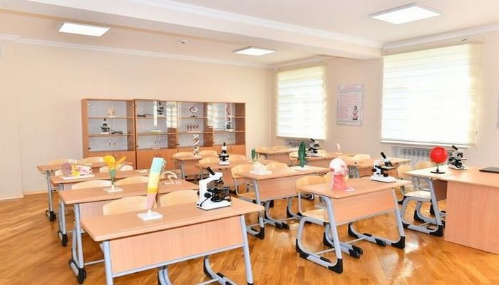 Azərbaycanda ermənilərin dağıtdıqları məktəbin təmirdən sonra açılışı olub