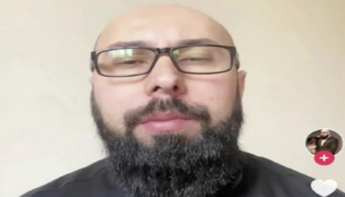 Azərbaycanda ilahiyyatçı azyaşlıya zorakılıq ittihamı ilə saxlanıldı: Hadisə kameraya düşüb