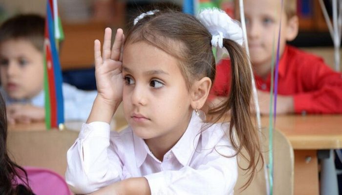 Azərbaycanda məktəblər 1 ay bağlanır? - AÇIQLAMA