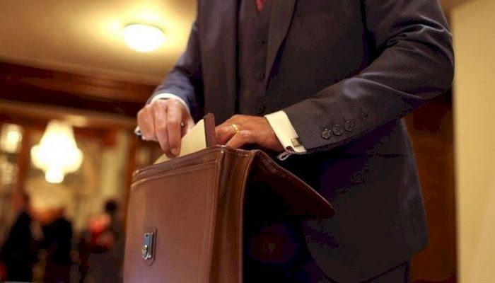 Azərbaycanda yüksəkvəzifəli məmur işdən çıxarıldı