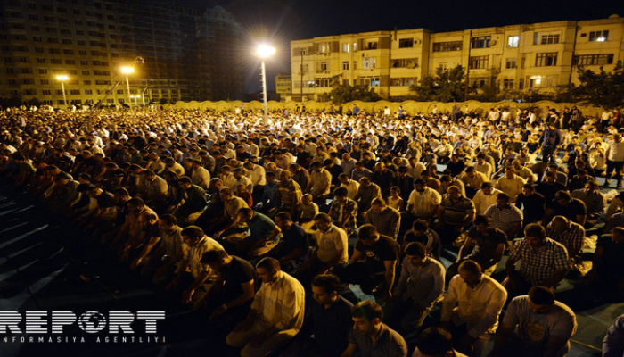 Bu gecə Ramazan ayının ilk Qədr gecəsidir