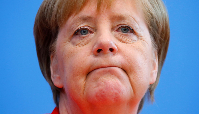 Merkel yeni iş tapdı