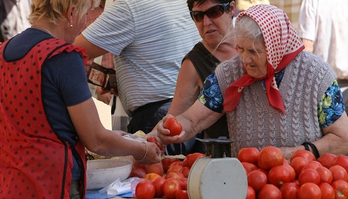 Qonşumuzun milli valyutası çökür, bizim isə ərzaq məhsullarımız bahalaşıb
