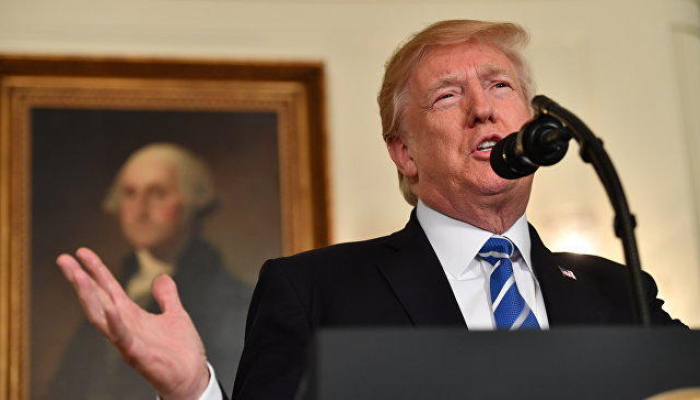 Tramp bu dəfə onu hədəf aldı: O, başa bəladır