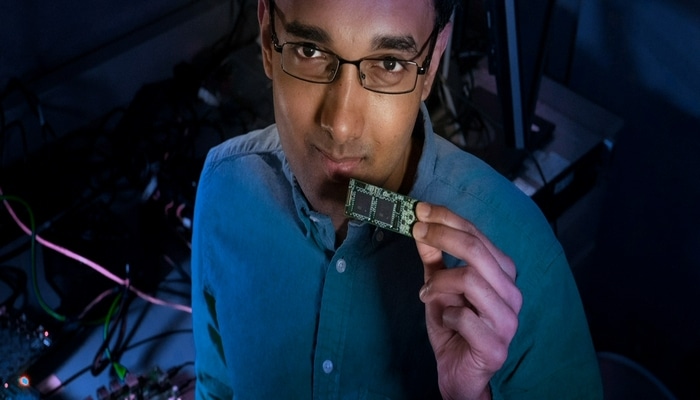 Intel 10 qoxunu tanımaq üçün neyromorf çip hazırladı