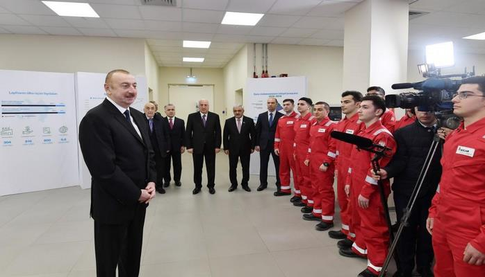 Президент Ильхам Алиев: Развитие ненефтяного сектора, диверсификация экономики, создание современных заводов, фабрик останутся приоритетом