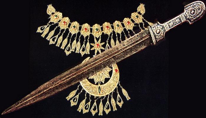 Женская одежда и украшения Азербайджана 19 века (ФОТО)