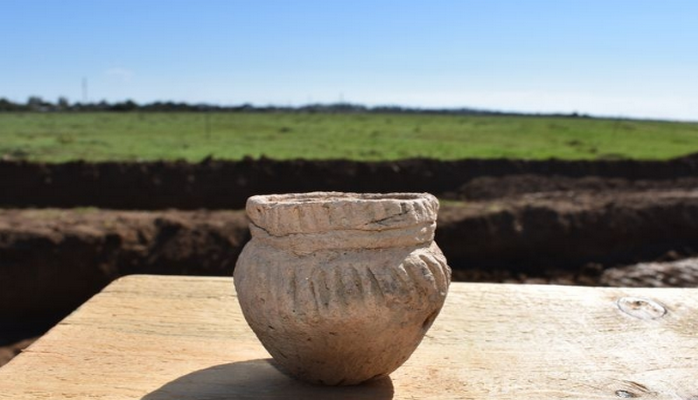 На Арабатской стрелке археологи нашли 16 древних захоронений разных культур