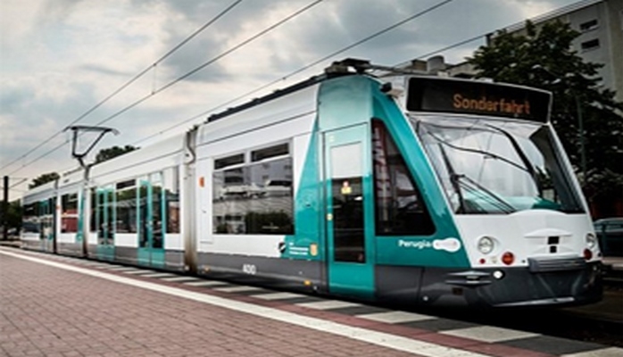 Dünyada ilk sürücüsüz tramvay nümayiş etdirilib