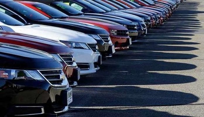 Автоаукцион: Mercedes, Nissan и Chevrolet проданы за 3-6 тысяч манатов