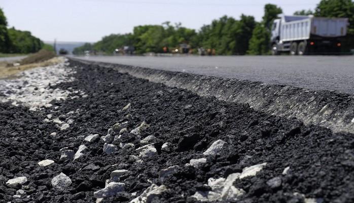 Azərbaycanda müasir asfalt örtüyünün istehsalı üçün beynəlxalq standartlara cavab verən bitum buraxılacaq