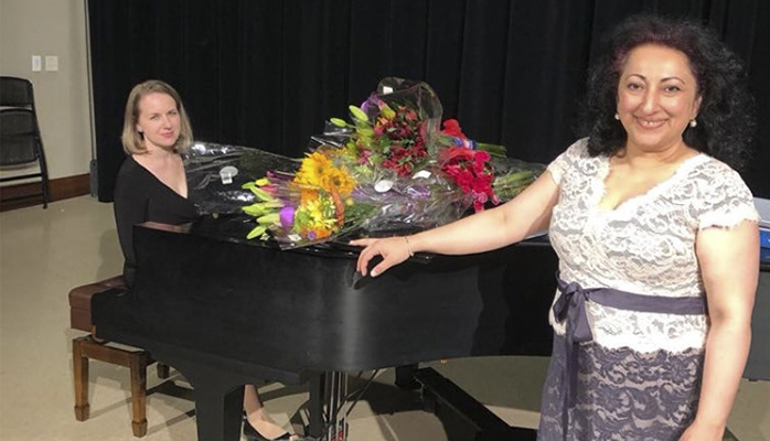 Şimali Karolinada milli musiqimizi təbliğ edən azərbaycanlı xanım