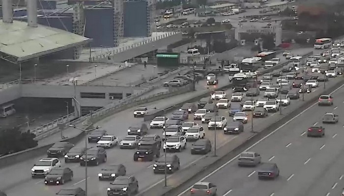 Bakıda 15 istiqamətdə tıxac yaranıb - SİYAHI