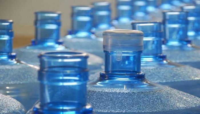 Bakıda qablaşdırılan sular krandan doldurulur: Necə aldadılırıq?