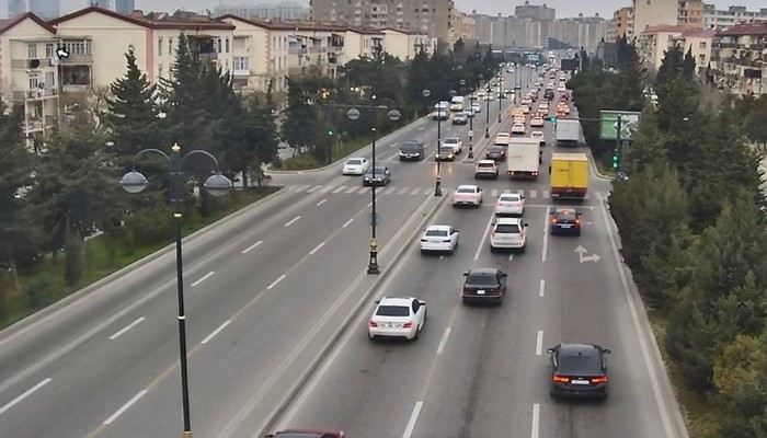 Bakıda tıxac olan yollar açıqlanıb – SİYAHI