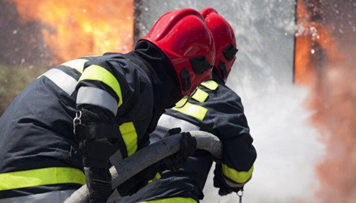 Bakıda yaşayış binasında YANĞIN: 9 nəfər sakin təxliyə edildi