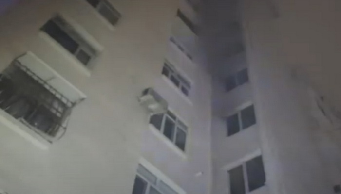 Bakıda yaşayış binasında yanğın olub, sakinlər təxliyə edildi