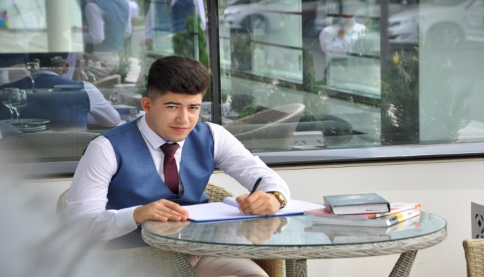 Близнецы из Кюрдамира выбрали Бакинскую Высшую Школу Нефти