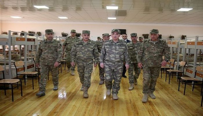 Baş Prokuror və Hərbi Prokuror cəbhəboyu zonada yerləşən hərbi hissələrdə olublar