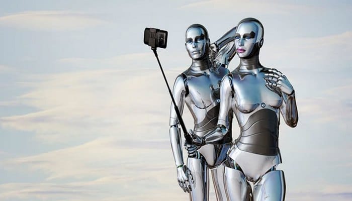 İnsansız ilk sosial şəbəkə