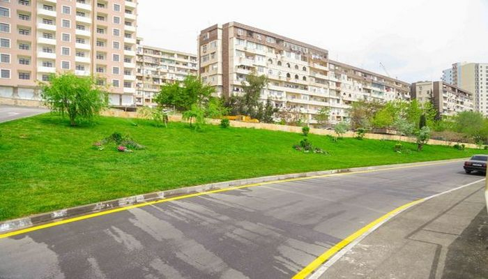 Xətai rayonunda küçələr abadlaşdırılır
