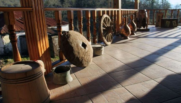 Evini muzeyə çevirən müəllim