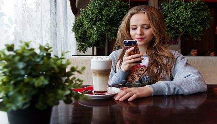Ученые опровергли влияние смартфонов на психику подростков