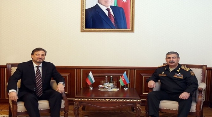 Обсуждены перспективы развития военного сотрудничества между Азербайджаном и Болгарией