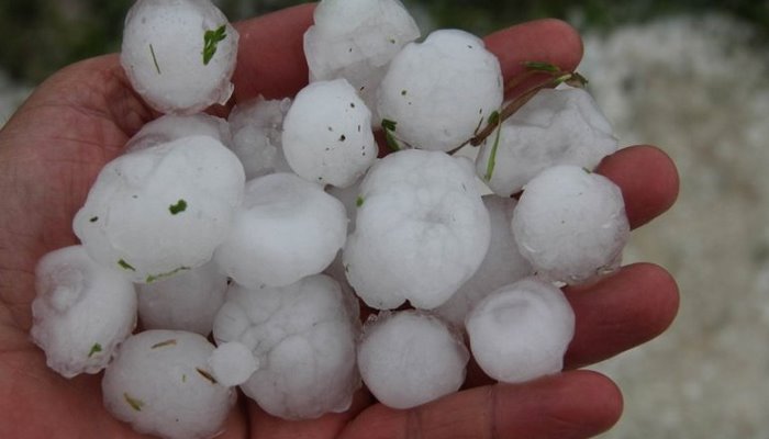 Bu rayona dolu düşdü - FAKTİKİ HAVA