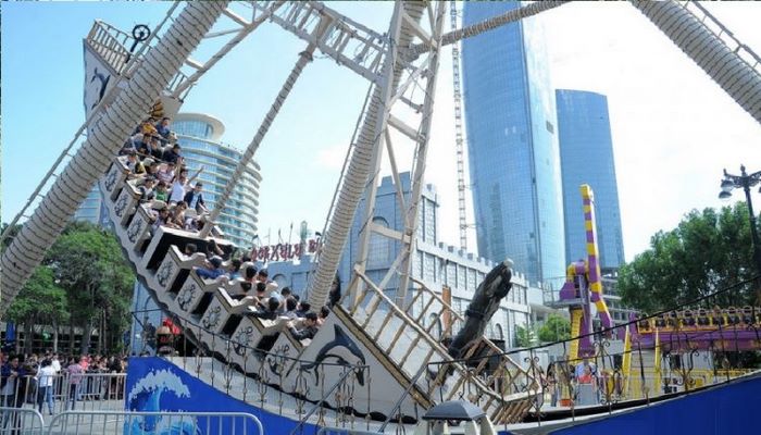 Bulvarda yığışdırılan attraksionların aqibəti necə OLACAQ?