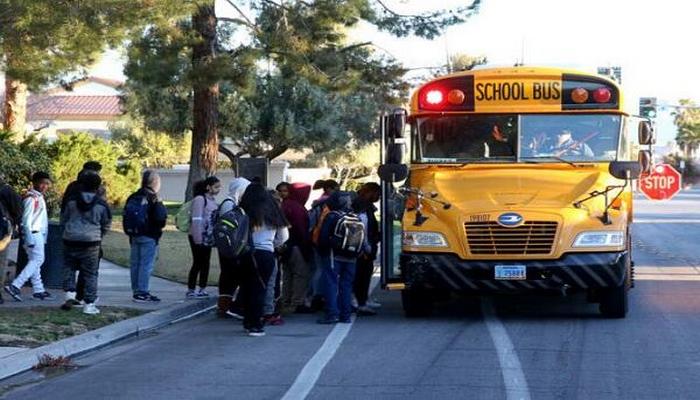 Bütün məktəblərə avtobus ayrılacaq?.. - Deputatdan açıqlama