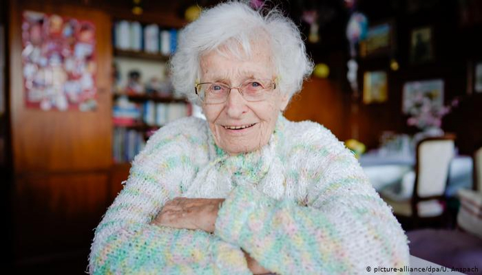 Almaniyada 100 yaşlı qadın deputat seçilib