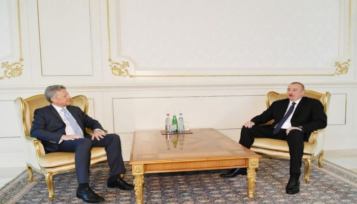 Ильхам Алиев принял верительные грамоты посла Аргентины