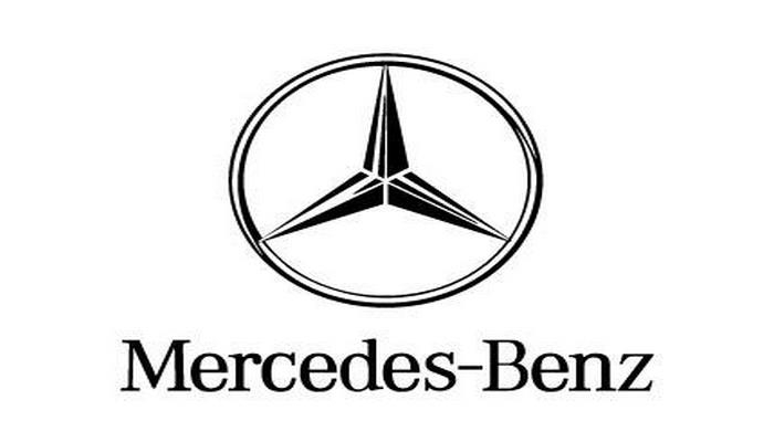 Компания Mercedes-Benz представила современный кроссовер GLB250 2020 года