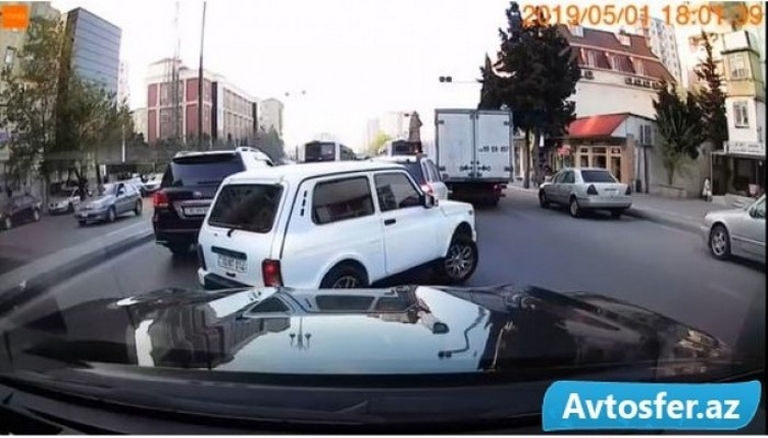 “Kruq plyonka”lı maşınlar cərimədən necə yayınır? - Qanunazidd məqamlar