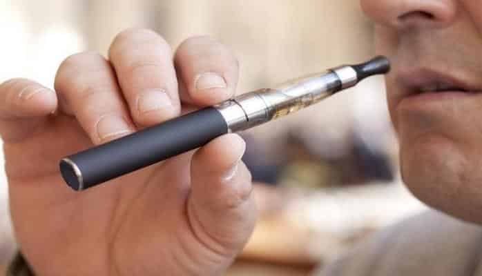 Найдено еще одно опасное качество электронных сигарет