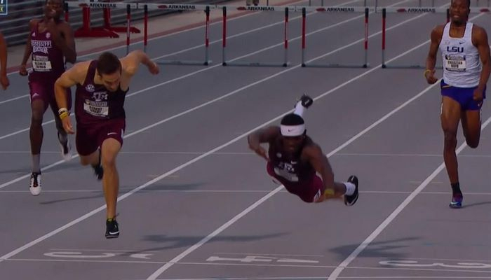 Dünya mətbuatı bu görüntüdən danışır