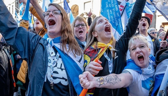 Şotlandiya Böyük Britaniyanın tərkibindən çıxır