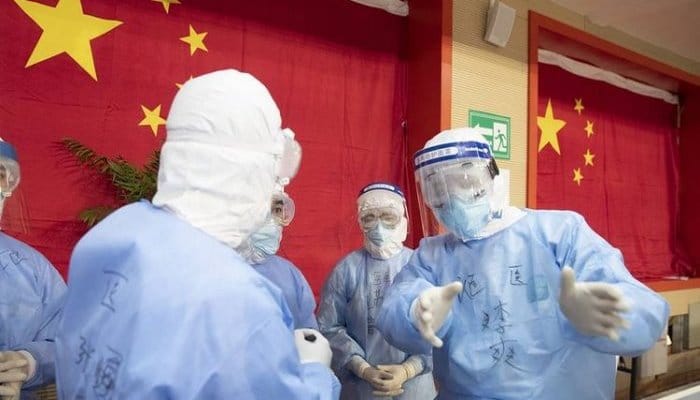 Çində koronavirusa yoluxmuş 100 yaşlı kişi sağalıb