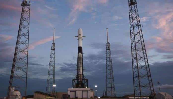 SpaceX отложила запуск ракеты Falcon Heavy на три часа