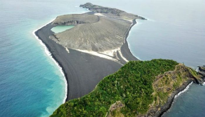 Dünyanın ən yeni adasında həyat başladı — NASA ilk fotoları yaydı