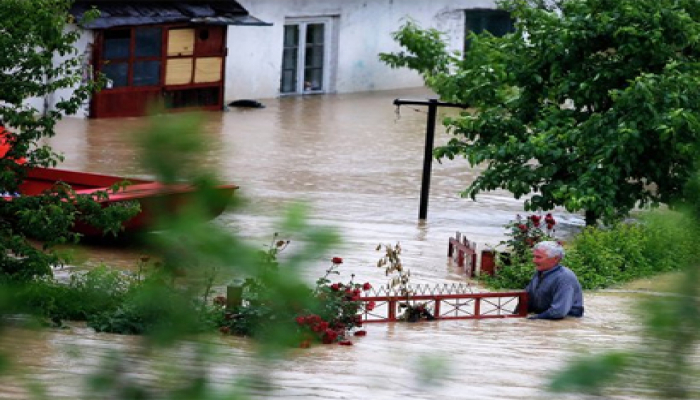 В 20 районах Сербии объявили режим ЧС из-за наводнения