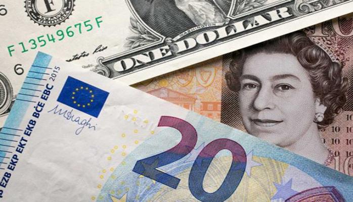 Dollar Ukraynada ucuzlaşmaqda davam edir