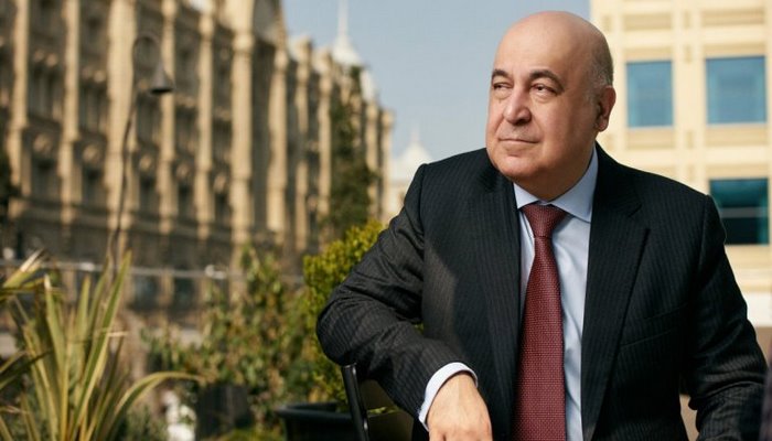 Çingiz Abdullayev zəhərləndi: Vəziyyəti ağırdır