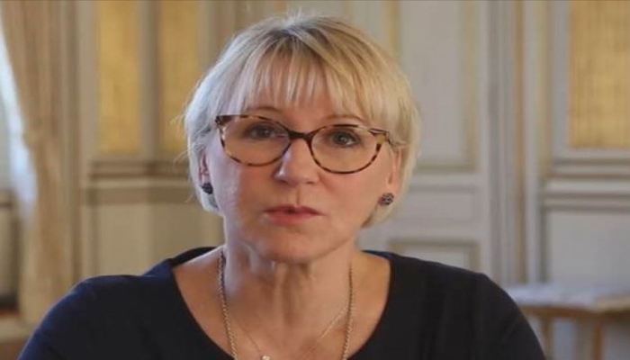 Nazir nəvəsinə görə istefa verdi