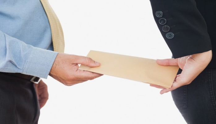 Bu ilin əvvəlindən dünyada 1 trilyon dollar rüşvət verilib