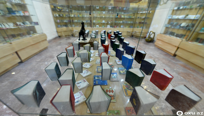 Miniatür kitabların nəhəng sehri: Bakıda Ginnesin Rekordlar Kitabına düşən muzey